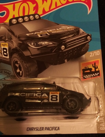 Hot Wheels - Picture 4 of 13